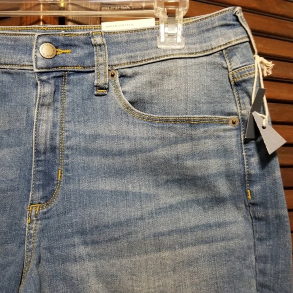 NWT Universal Thread Midi Shorts Denim Jean Shorts Frayed Hem Raw Hem Sz 12 - Picture 3 of 9